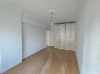 YEDİTEPEDE SATLIK 3+1 DAİRE